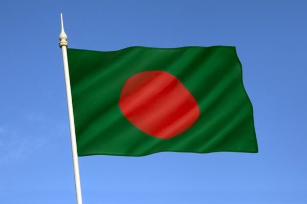 Bangladesh Introduces Three-Tier Licensing Framework to Reform Telecom Sector Amid Industry Debate