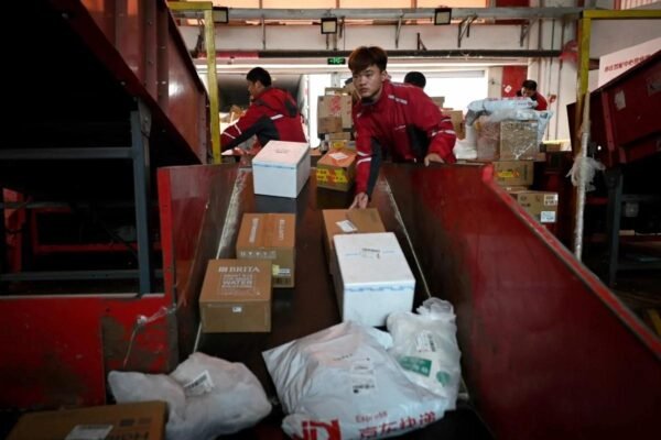 JD.com Launches JoyExpress Courier Service in Saudi Arabia, Escalating Rivalry with Meituan