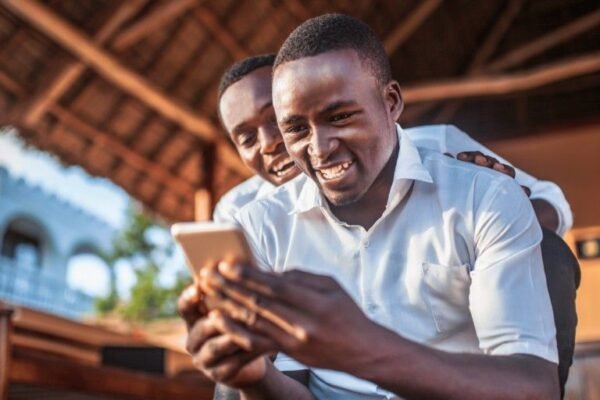 Egypt Reaches 120 Million Mobile Phone Subscriptions in 2024, Ranking Second in Africa