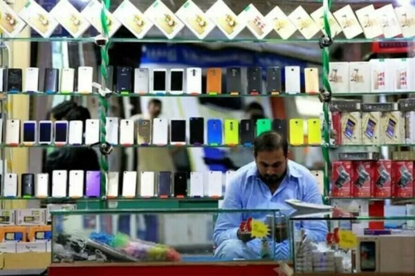 Pakistan Assembles 12.5 Million Mobile Handsets in First Five Months of 2025 Amid Declining Imports