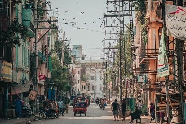 Pakistan Advances Telecom Quality Monitoring with Opensignal Partnership Amid Satellite Internet Regulatory Delays