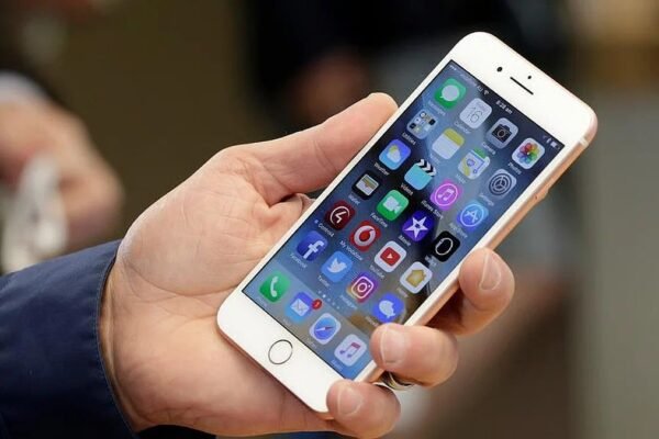 UAE Among Only Three Countries Worldwide with 100% Adult Mobile Phone Ownership, Leading Mobile-Driven Online Shopping