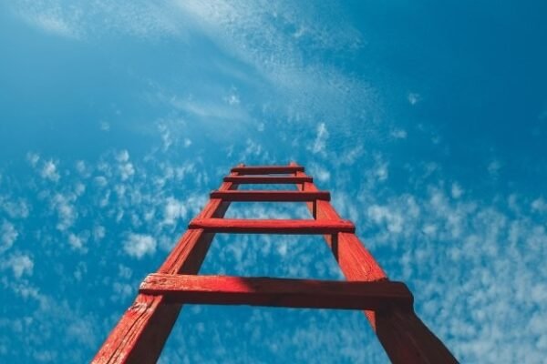 e& Reports Strong Q1 2025 Growth, Advances AI Governance and Digital Leadership