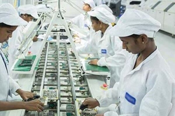 Pakistan Produces 17.8 Million Mobile Phones in First Seven Months of 2025, Smartphone Share Declines