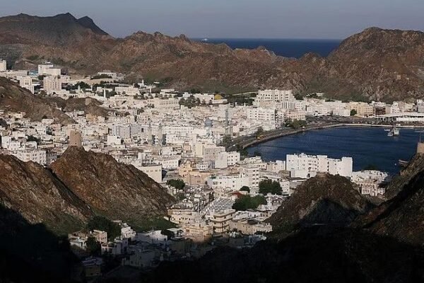 Royal Oman Police Expands Mobile App with New Digital Public Services