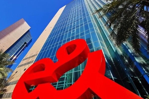 Ericsson and e& UAE Sign Multi-Year Deal to Upgrade 5G Core Network