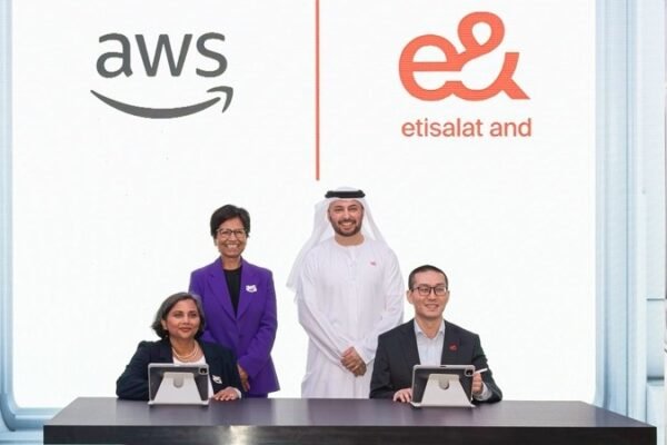 AWS and e& Launch ‘AI Nation – Afaaq’ to Train 30,000 UAE Professionals in AI and Cloud Technologies